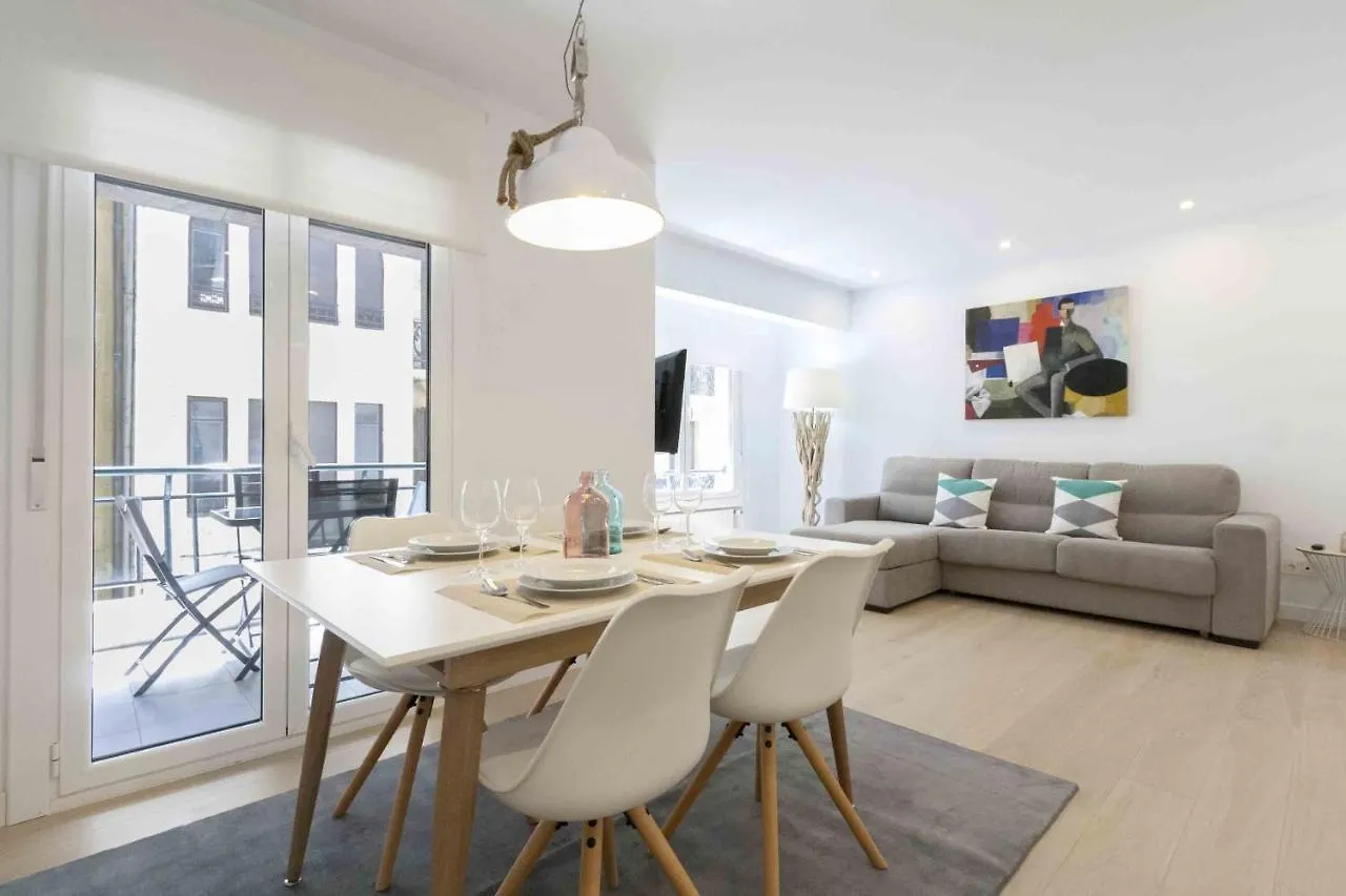 The Rentals Collection | Chicago San Sebastian Apartment