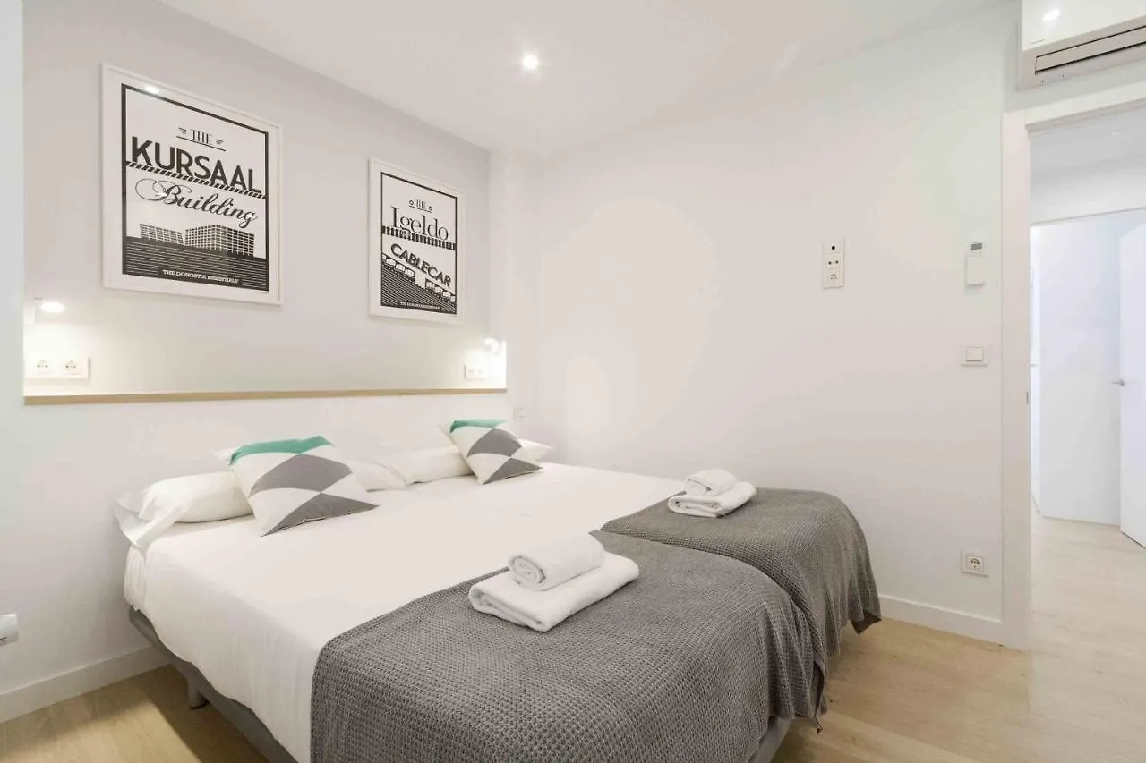 Apartment The Rentals Collection | Chicago San Sebastian